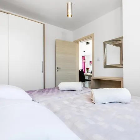 Bura Apartment *