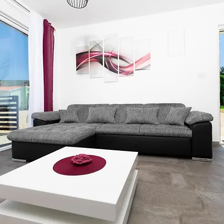 Bura Apartment Punat